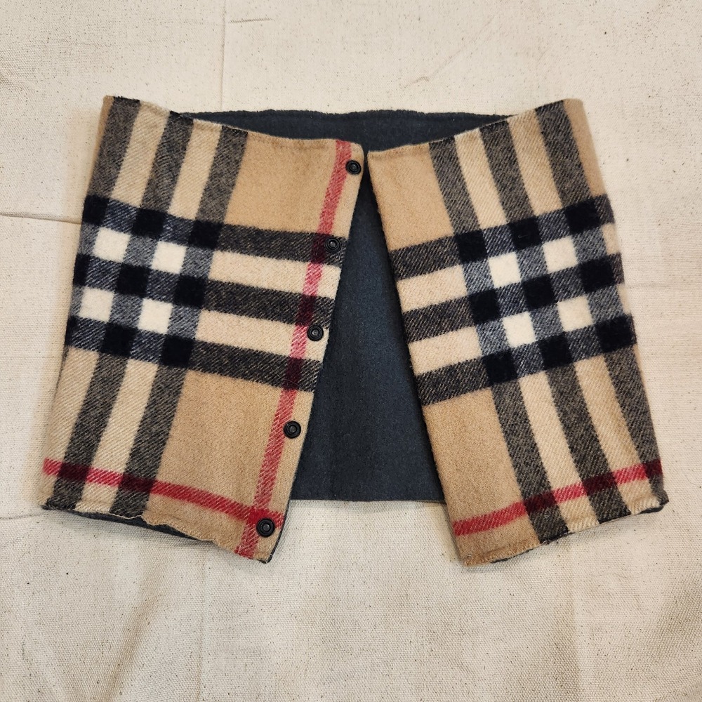 Burberry Vintage Check Cashmere / Wool Snood Neck Warmer Scarf Snap Button Wrap